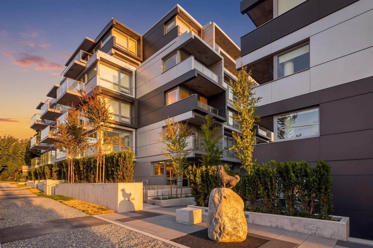 102 8030 OAK STREET real estate listing in VANCOUVER, BC