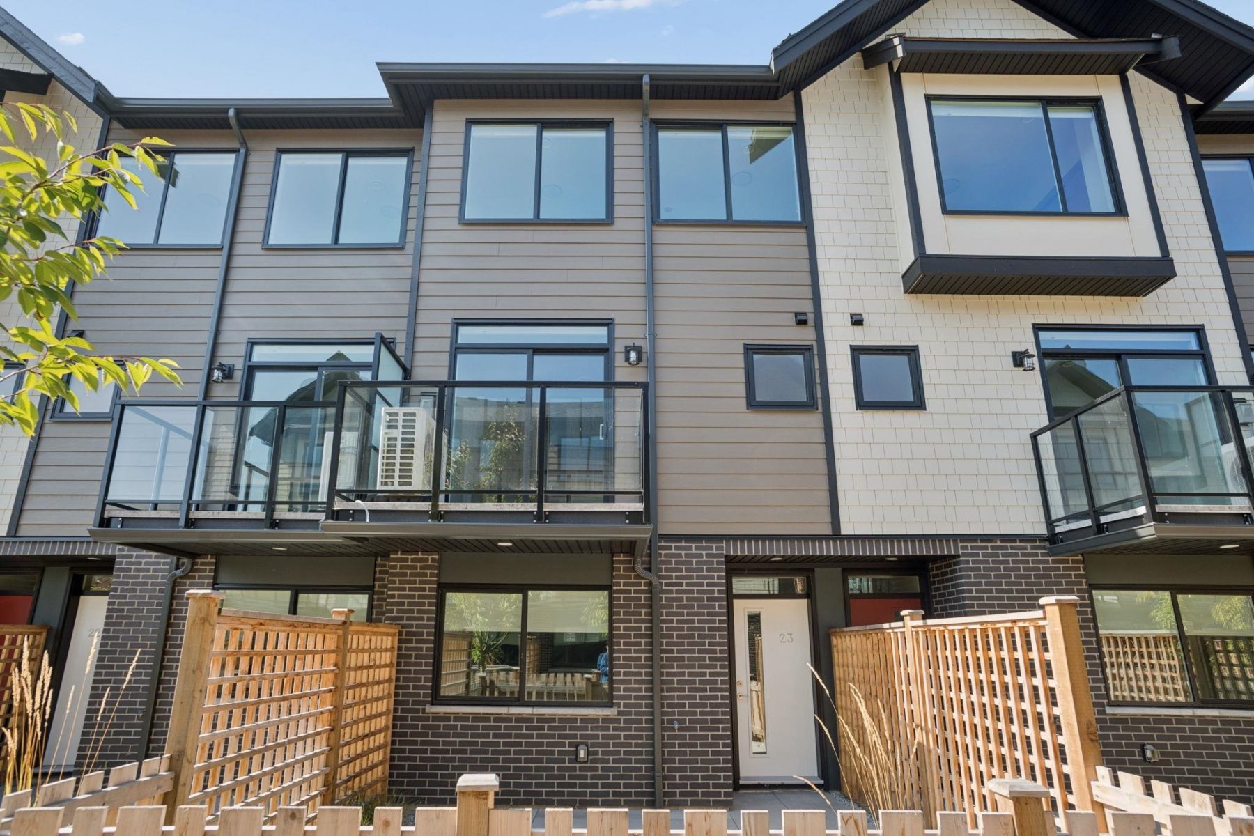 23 4337 BOUNDARY ROAD real estate listing in RICHMOND, BC